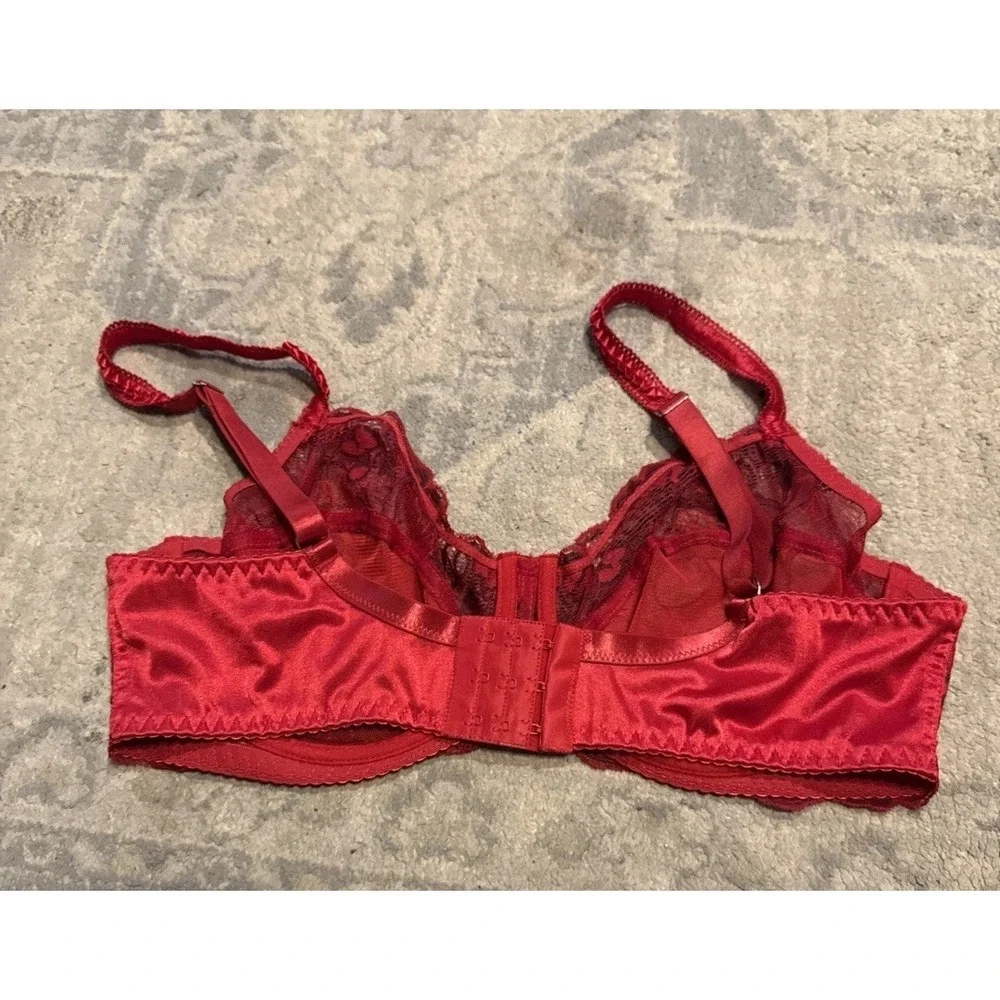 Sophie‎ b Red Bra Underwire Lace Red Size 40D